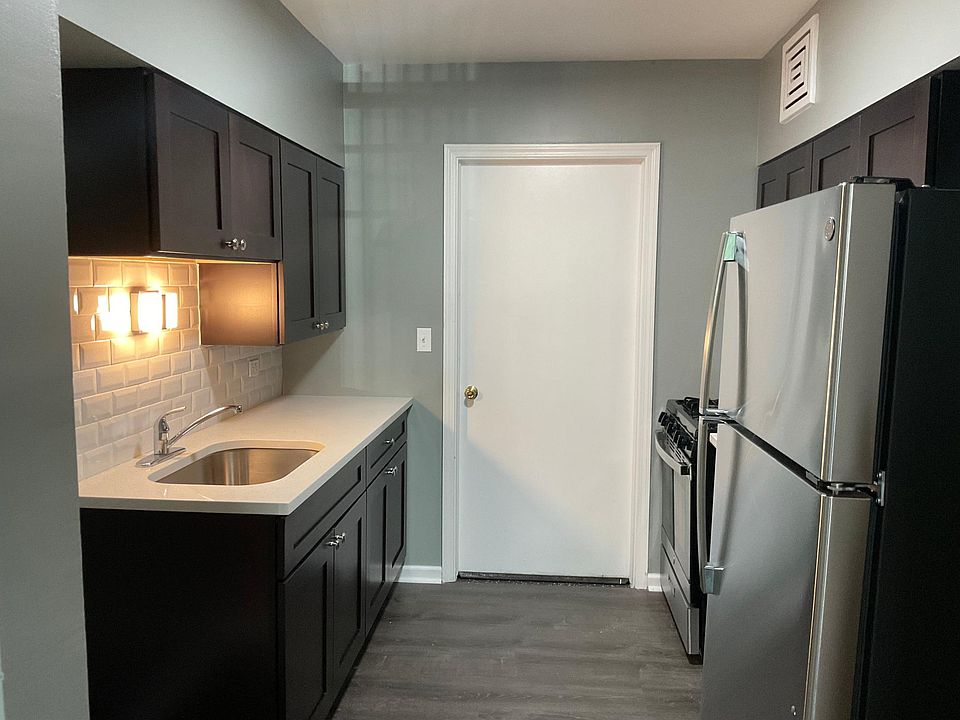 1st image of 6219 S University Ave #1