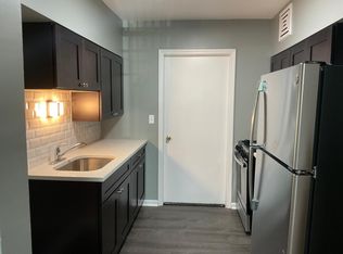 6219 S University Ave #1, Chicago, IL 60637