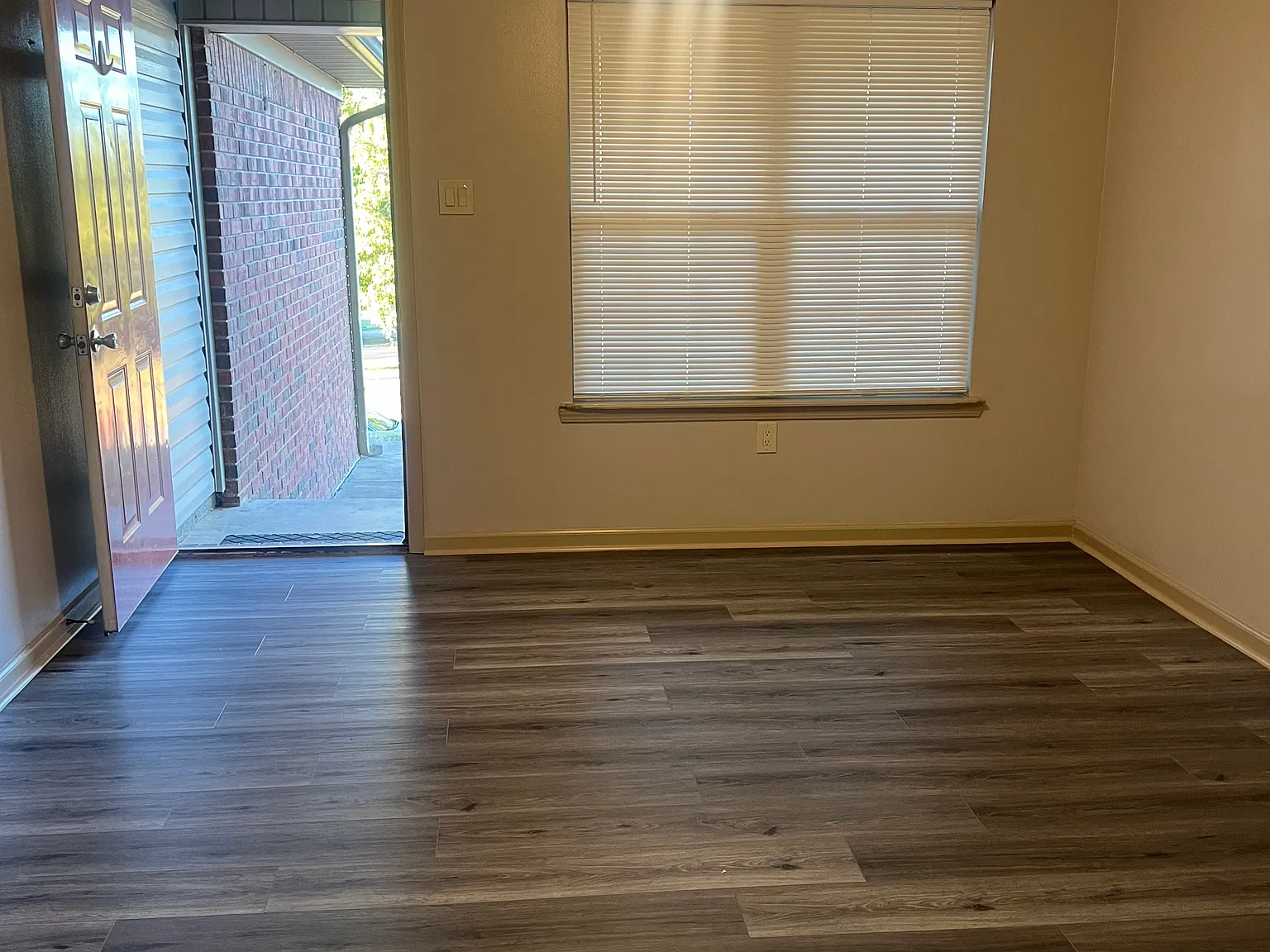 3 bed, 1104 sqft, $1,500 — Photo 3
