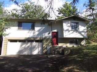1674 NE A St, Grants Pass, OR 97526