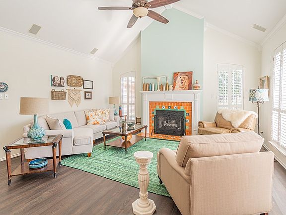 5th image of 5914 Southampton Pl