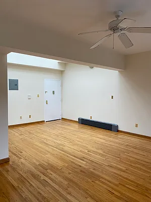 Rented by Farran & Associates | media 3