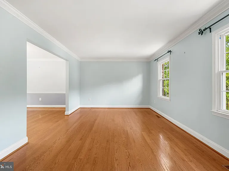 13204 Nickleson Dr — Photo 12