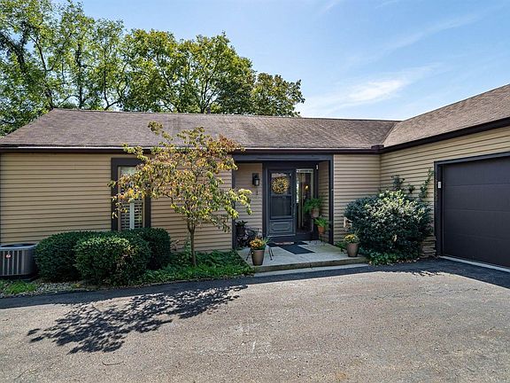 2nd image of 3163 Rivermill Dr #12