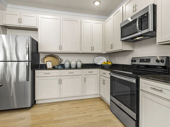 3rd image of 420 S Fleishel Ave #133