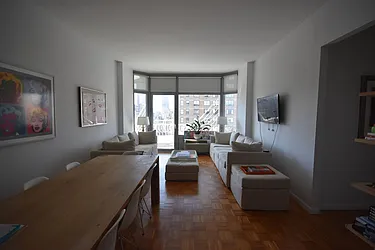 Rented by Luxury Habitat