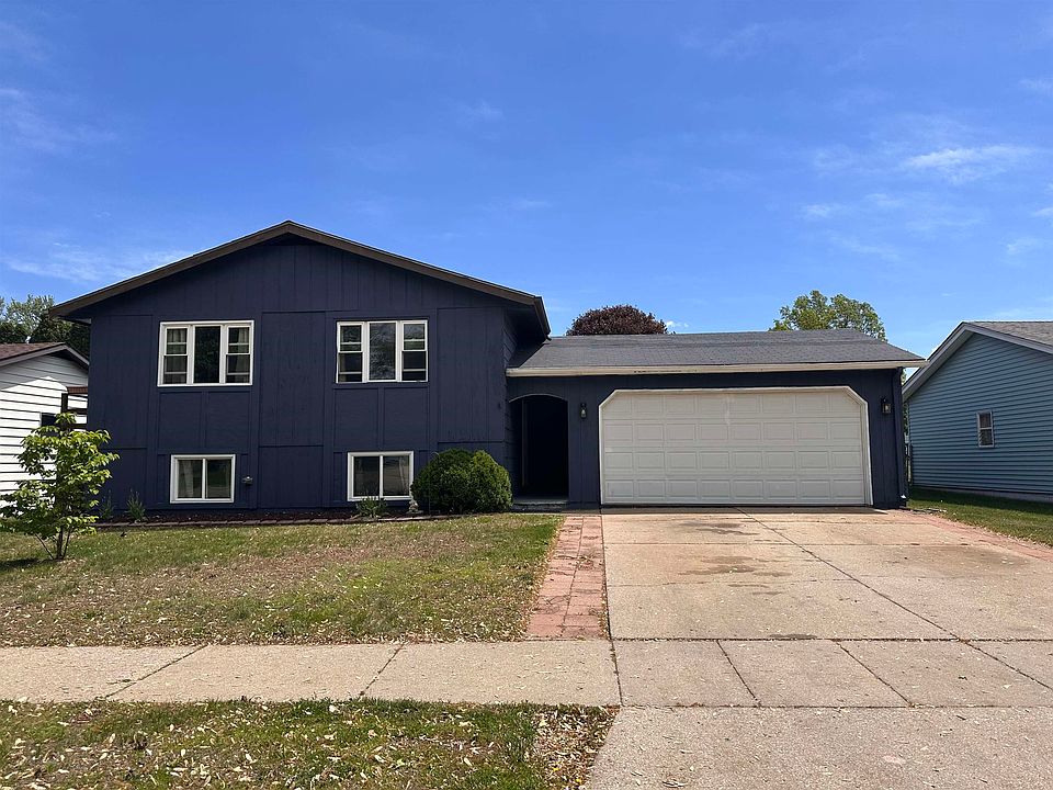 1st image of 3316 New England Dr