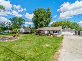 225 NW 50th Pl, Des Moines, IA 50313