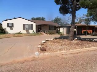 1025 S 20th St, Slaton, TX 79364