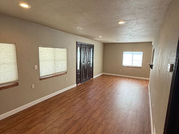 4th image of 8001 W 101st Ave