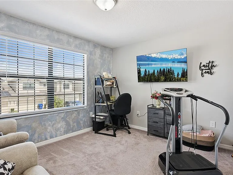 2438 Seven Oaks Dr — Photo 24