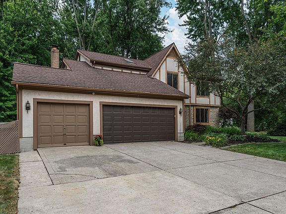 3rd image of 708 Ozem Gardner Way