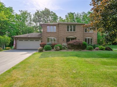 27 Wood Lily Ln, Fairport, NY, 14450