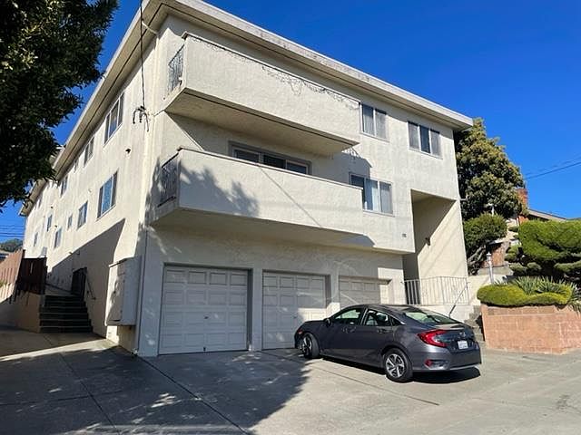 1st image of 556 Miller Ave
