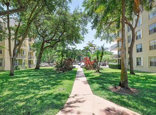 13120 SW 92nd Ave APT B-416, Miami, FL 33176