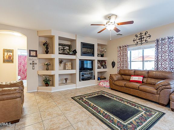 5th image of 1824 N Vista Ln