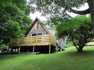 1577 Bare Valley Rd, Montrose, PA 18801