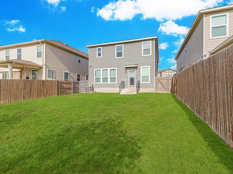 1518 Overlook Cv — Photo 26