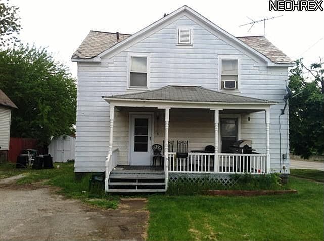 1st image of 256 S Elmwood Ave