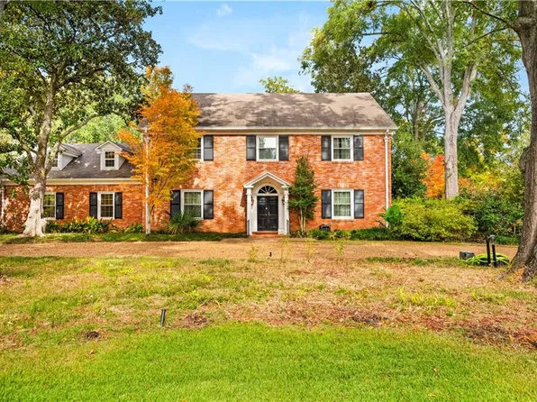 3903 Pecan Dr, Alexandria, LA 71302