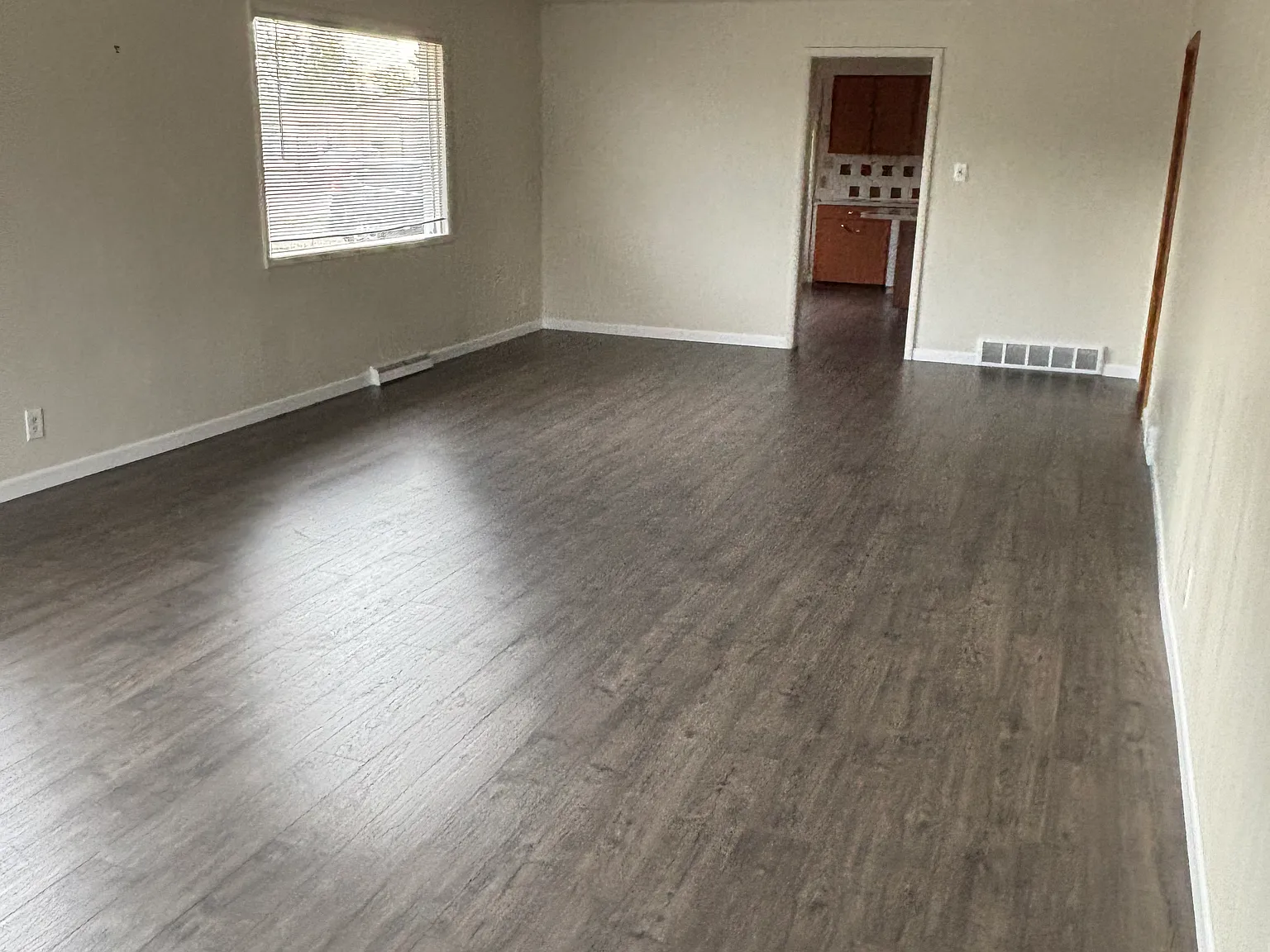 2 bed, 1144 sqft, $1,900 — Photo 3
