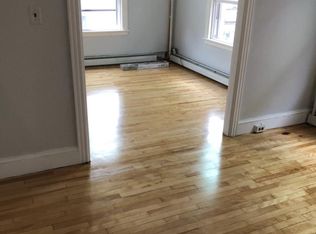 954 Forest Ave APT 1, Portland, ME 04103