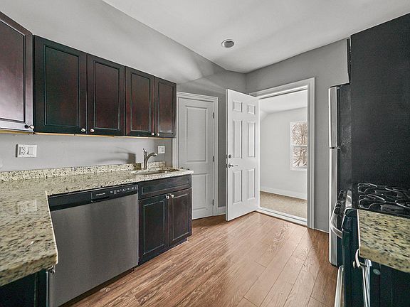 4th image of 2251 N Kostner Ave Floor 2