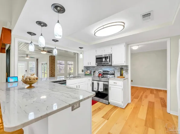 9000 Woodrun Rd, Pensacola, FL 32514