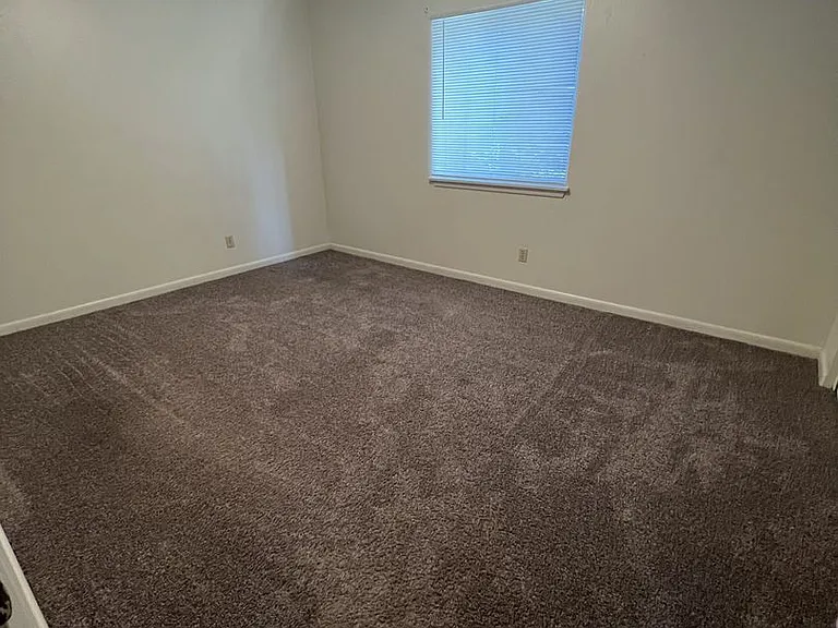 3202 University Dr #K — Photo 5
