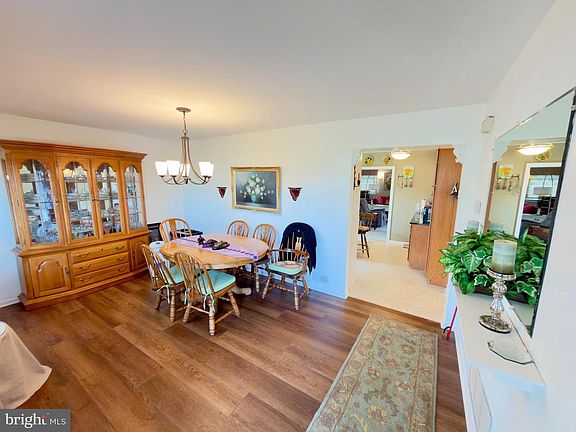 2nd image of 2548 Nashua Rd