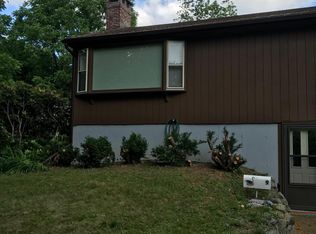 9 Magrath Rd, Durham, NH 03824