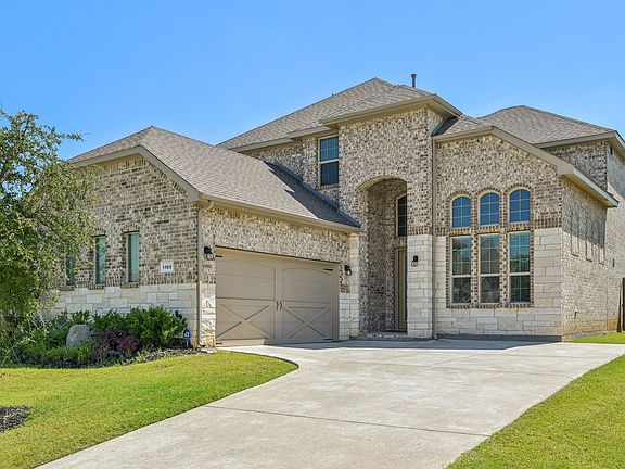 5th image of 1105 Whispering Hill Dr