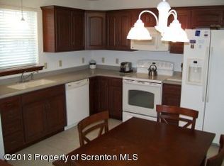 412 Callahan Dr, Jermyn, PA