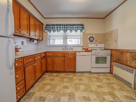 2nd image of 173 Cambridge Ave