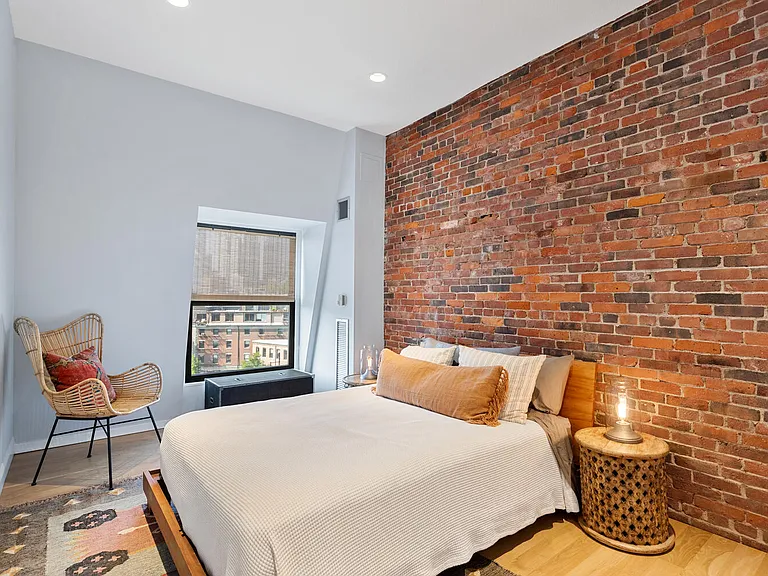 28 Atlantic Ave #618 — Photo 8