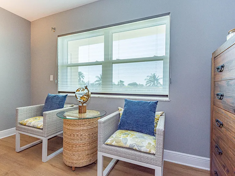 1715 Ocean Dr #3B — Photo 28
