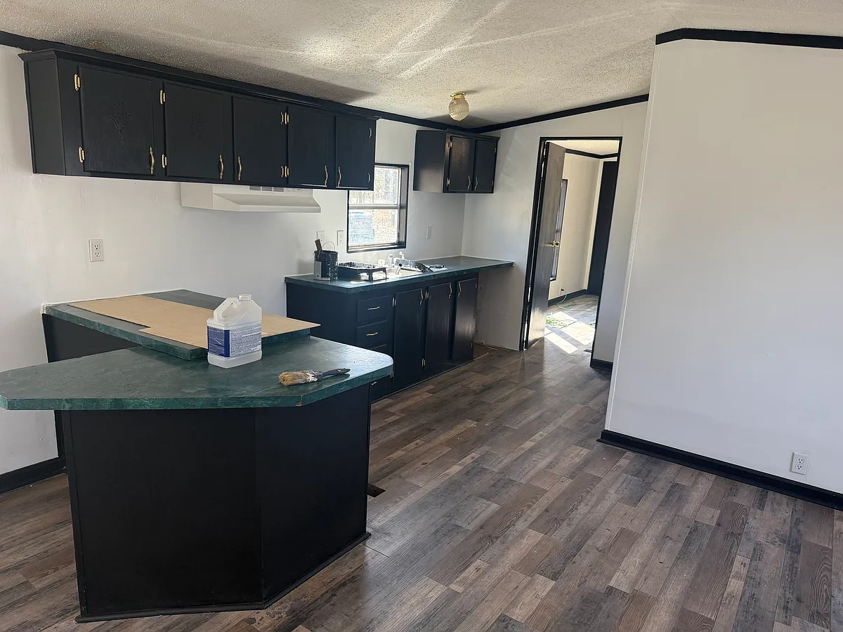 Building Photo - 1090 Highway 349 S