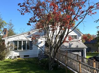 12 Garrison Ter, Bloomfield, CT 06002