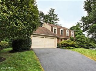 7405 Silver Pine Dr, Springfield, VA 22153