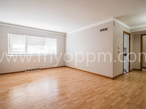 4th image of 3518 California St APT 2