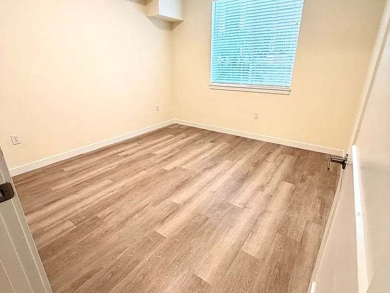 Alena Apartments — Photo 21
