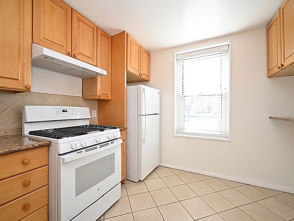 4th image of 211-10 18th Ave #2D