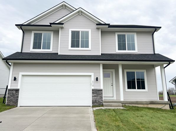 6918 SE 7th Ave, Pleasant Hill, IA 50327