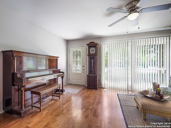 5th image of 211 Cherrywood Ln