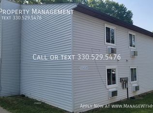 74 1st St SE UNIT 12, Barberton, OH 44203