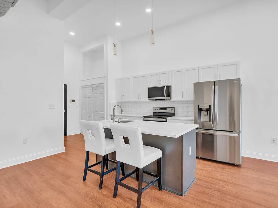 1406 Fairmount Ave #6