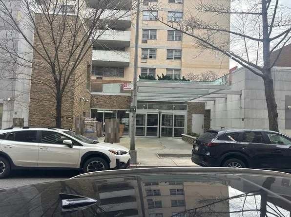 100 W 93rd St APT 10F, New York, NY 10025