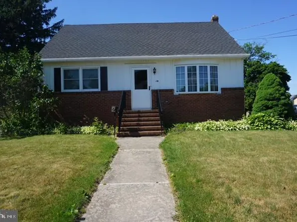 118 Mott Ave, Burlington, NJ 08016