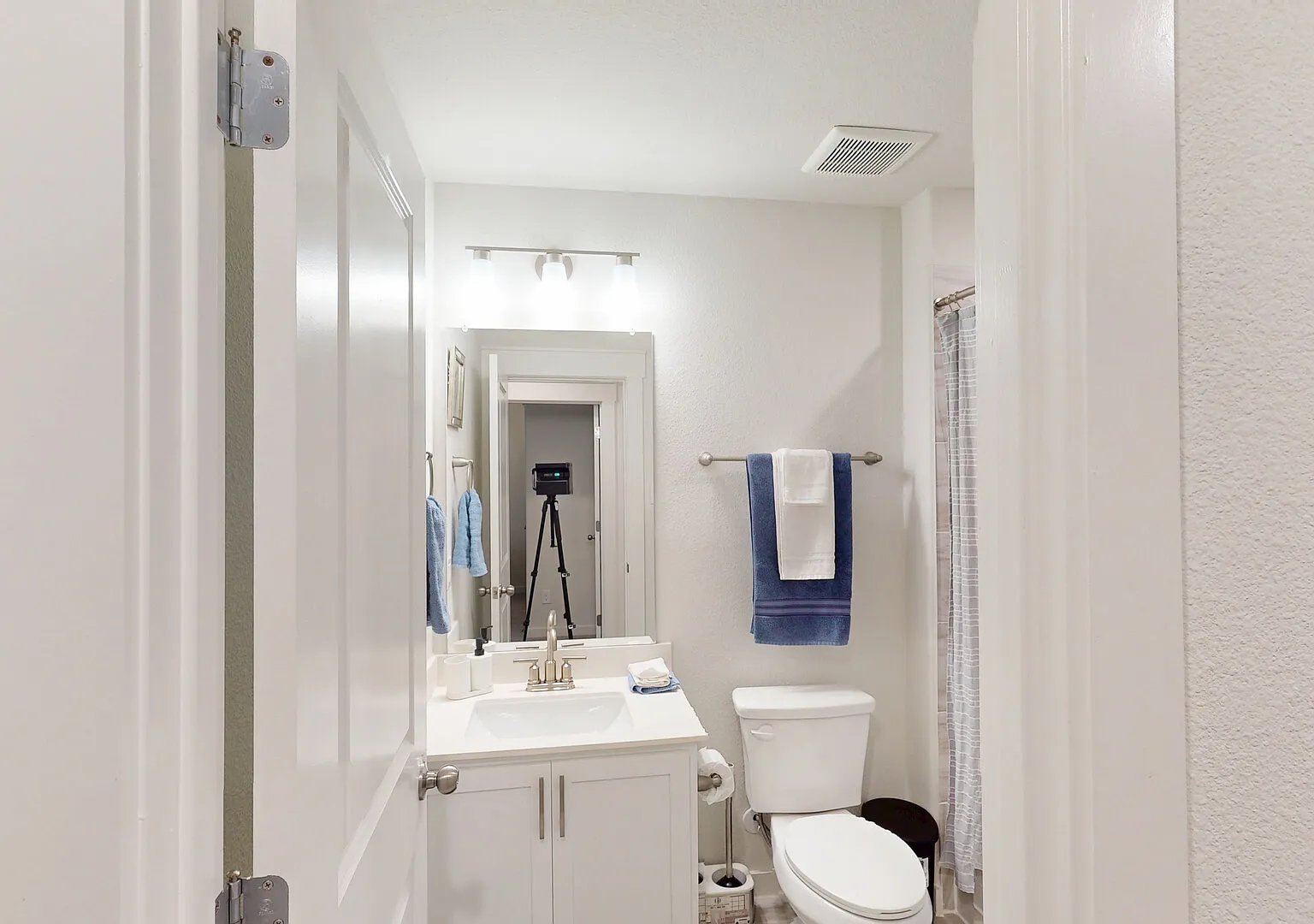 FW002 25min to TCU Base Camp - Sleeps 6 - Free Parking — Photo 4