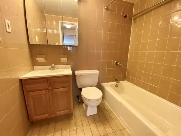 221 East 21st Street image 5 of 5